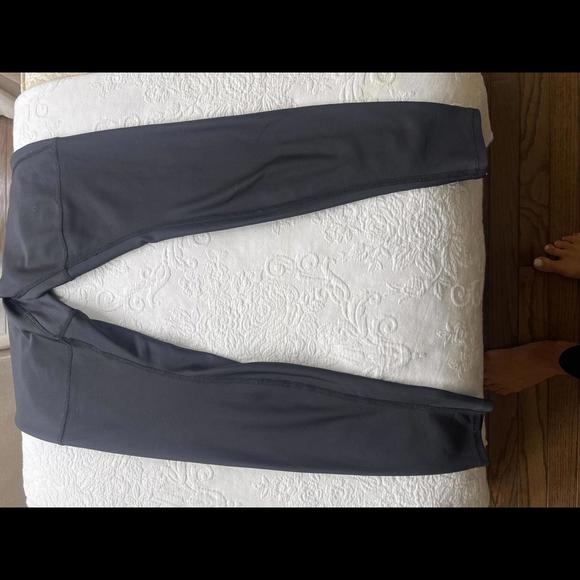 Alo yoga leggings size small - Picture 2 of 6